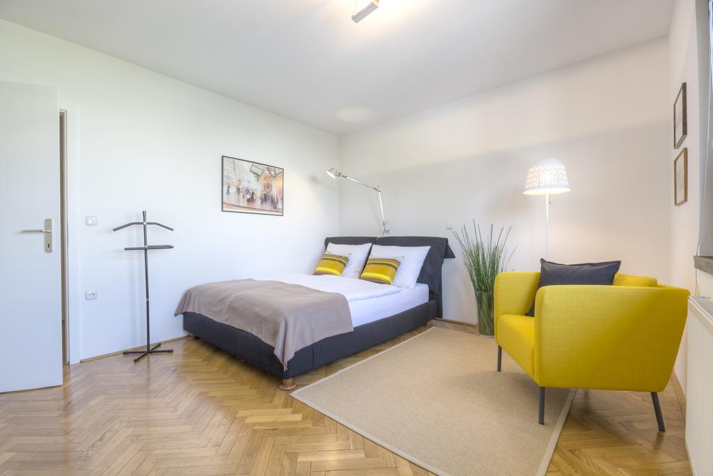 Apartments Fine Ziherlova Laibach Zimmer foto
